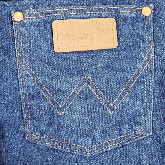 Wrangler Jeans Leather Patch 11” High Rise Boot Cut Womens Medium Wash - Picture 8 of 8